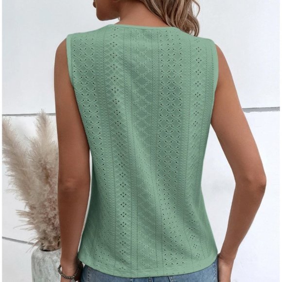 Swiss Dot Guipure Lace Tank Top - Picture 5 of 8